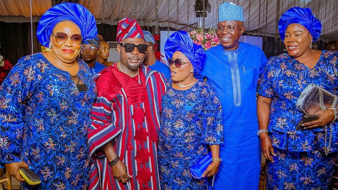 Mastering Traditional Nigerian Fashion: Aso Ebi Styles and Etiquette